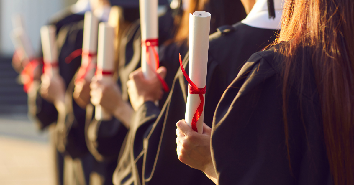 _LHE blog feature image High school graduates hoping to enter the healthcare career field in Lynden, WA.